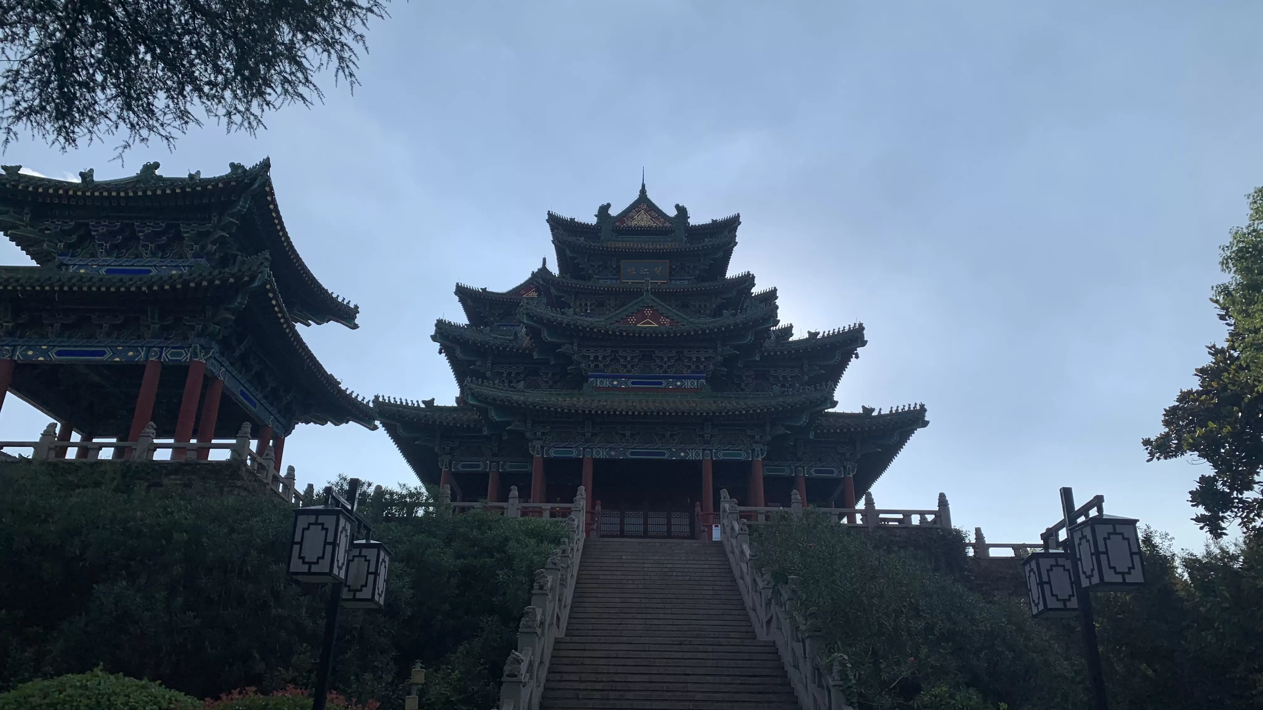 南京旅游住哪里方便(南京旅游住哪里方便实惠)