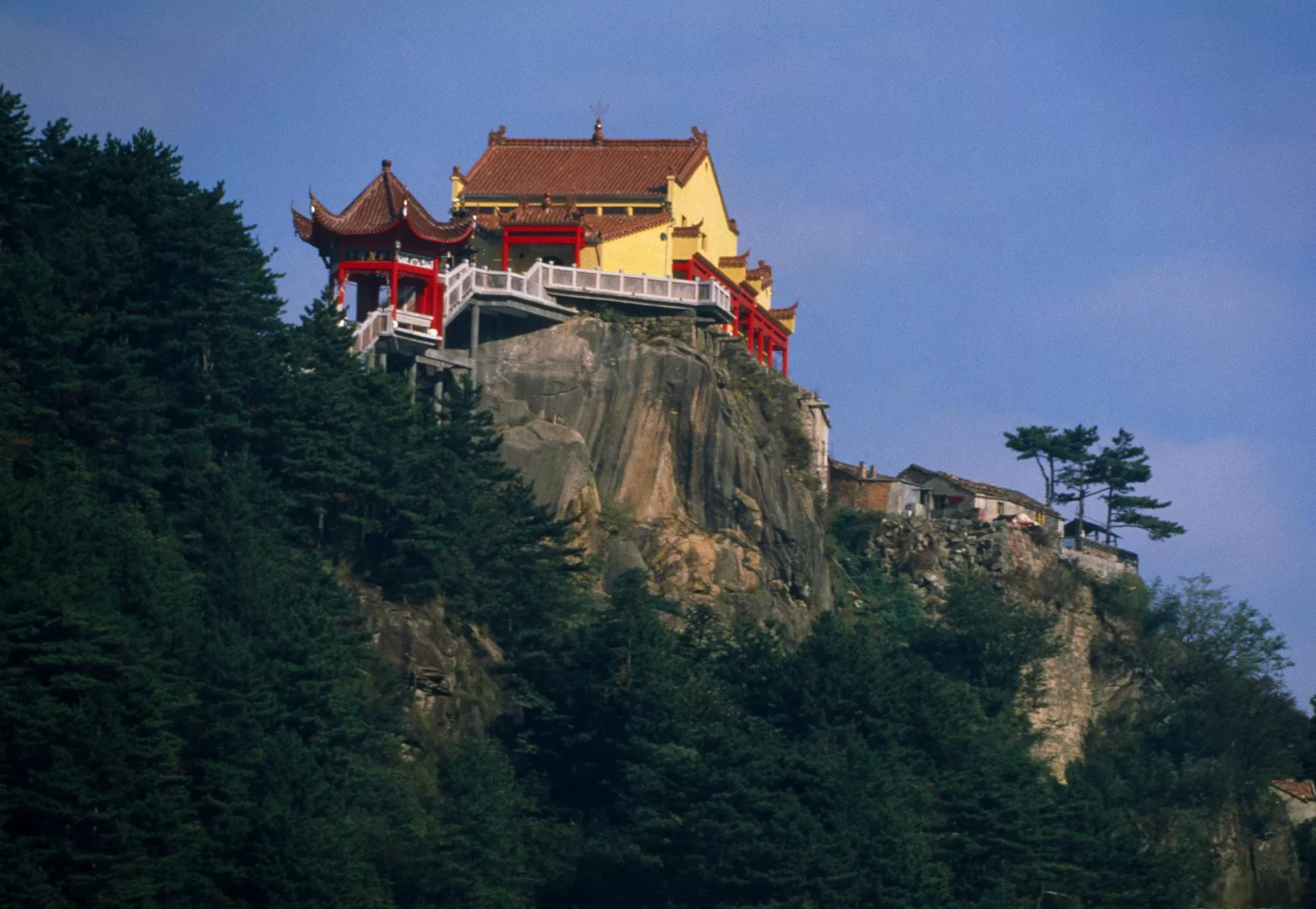 黄山九华山五日游费用(安徽黄山九华山旅游攻略)