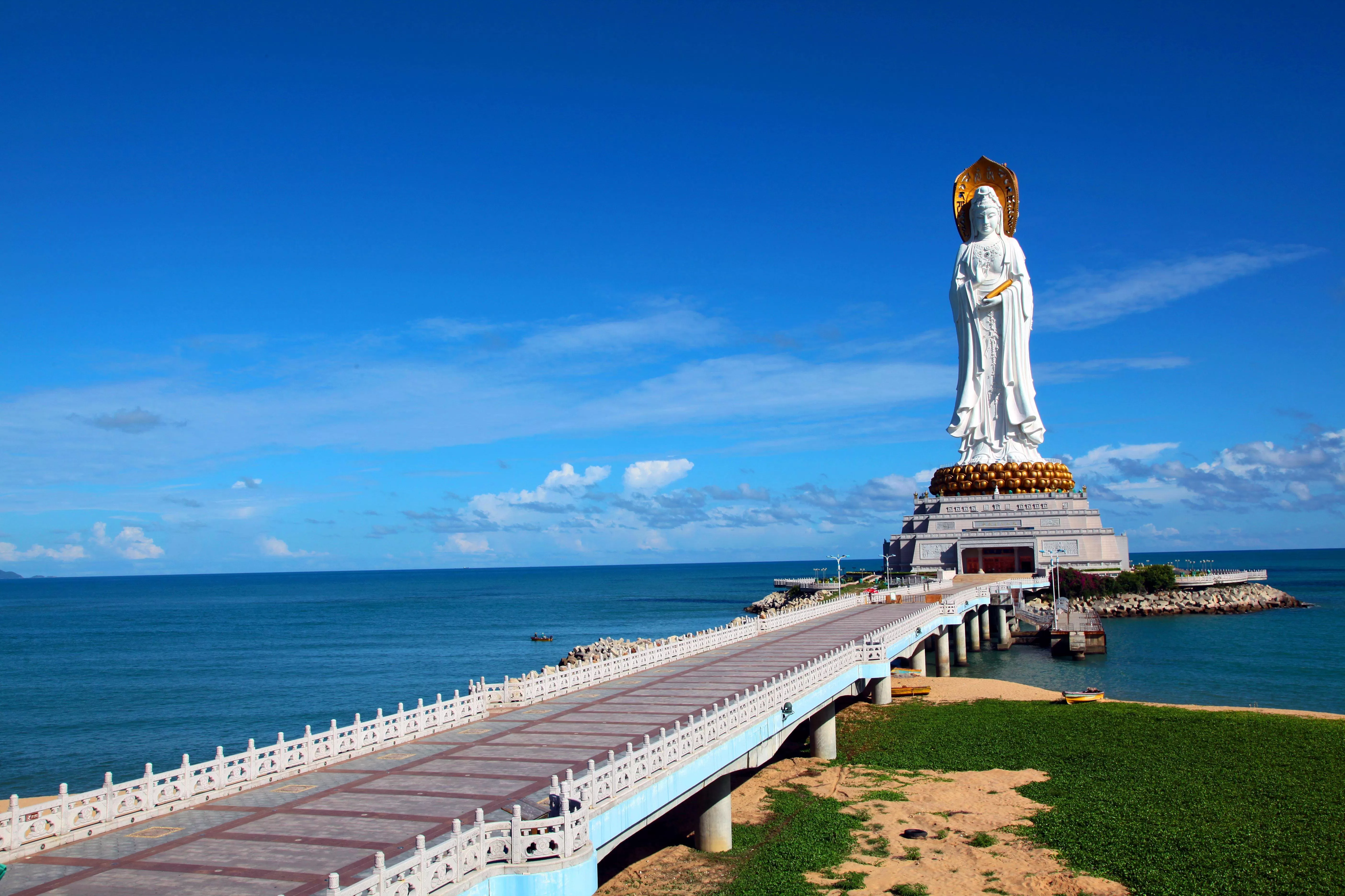 海南哪些景点是必去的(海南哪些景点是必去的地方)