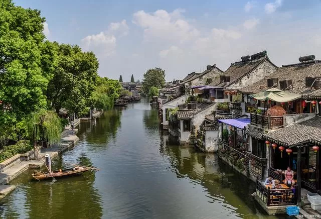 南京到北京旅游团报价五日游多少钱(南京到北京旅游团报价五日游多少钱一天)