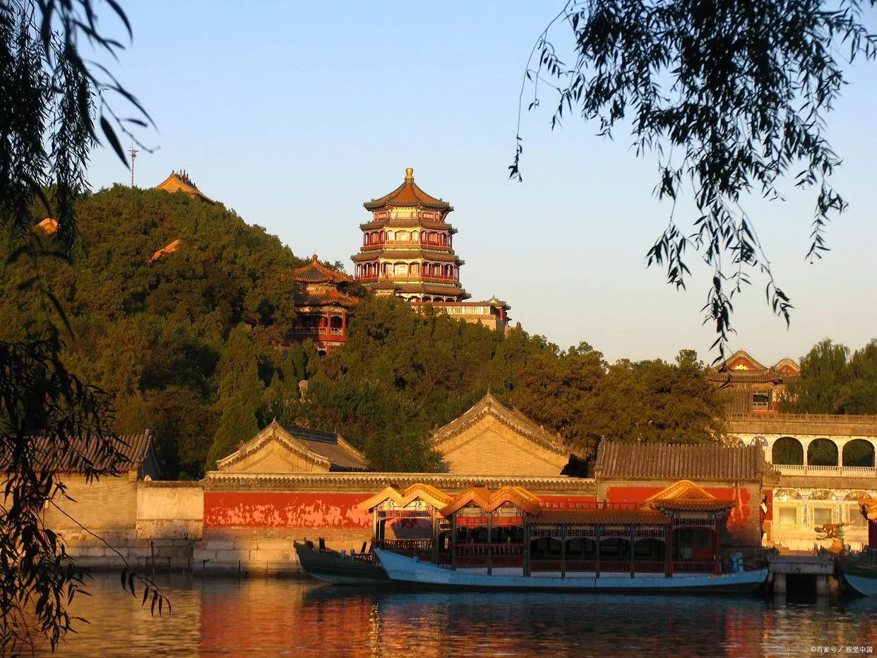 北京好玩的旅游景点(北京好玩的旅游景点有哪些)