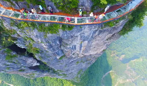 天门山旅旅游攻略(天门山风景名胜区攻略)