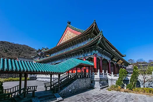 张家界天门山寺院(张家界天门山天门山寺)