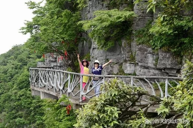 张家界天门山三日游要多少钱(张家界天门山旅游攻略自由行三天)