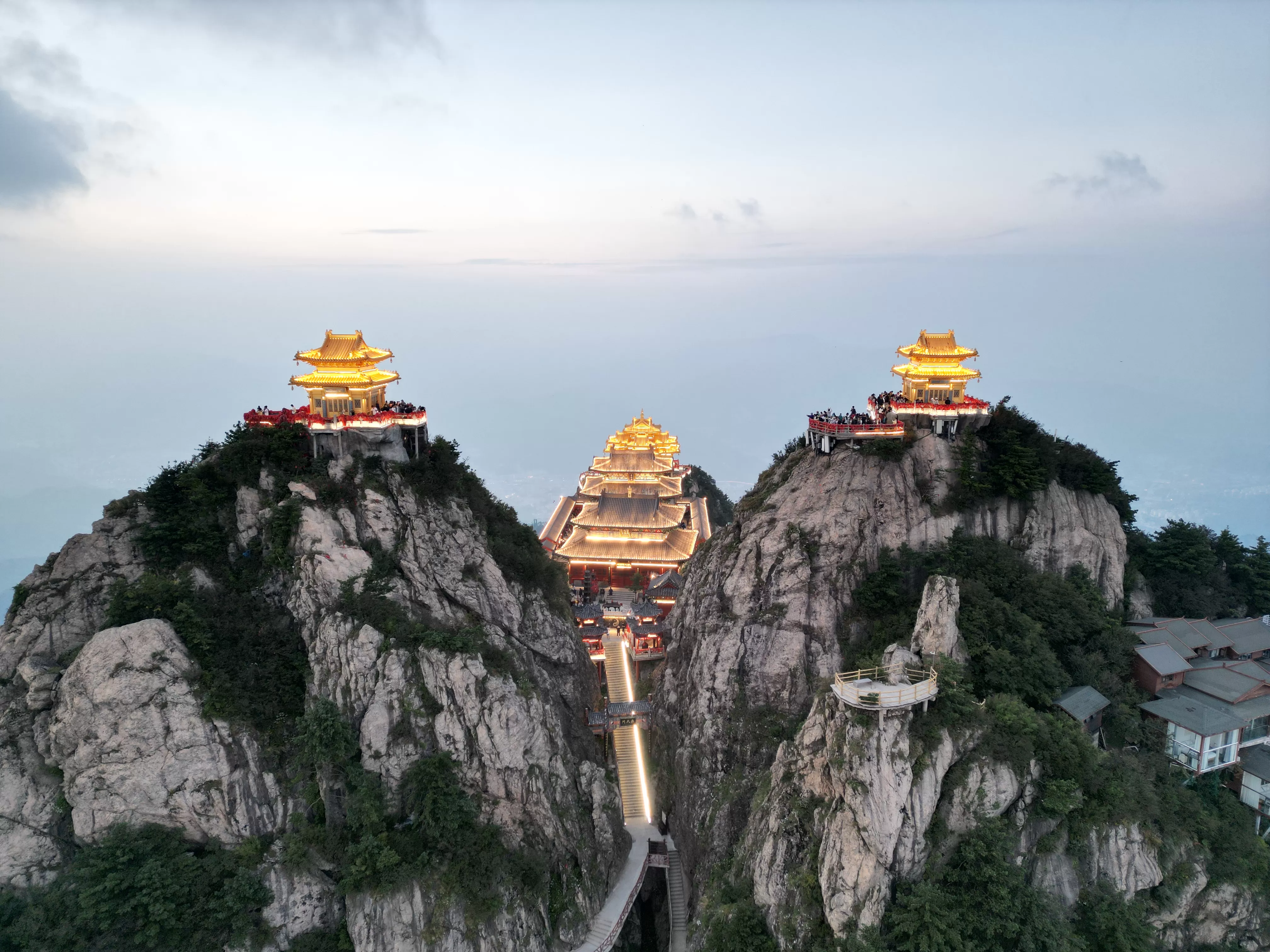 河南老君山旅游景点(河南老君山旅游景点介绍图片)