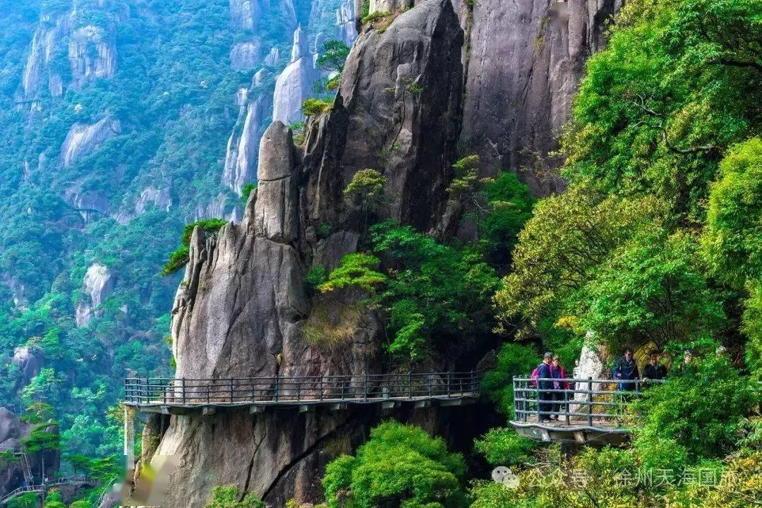 三清山旅游攻略一日游门票多少钱(三清山旅游攻略一日游门票多少钱啊)