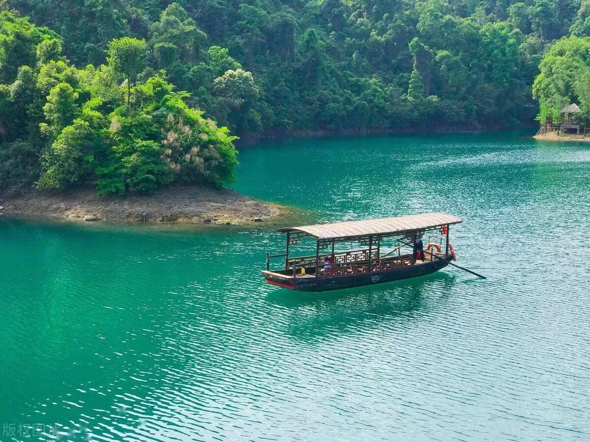 广东旅游景区哪里好玩(广东旅游景区哪里好玩的)