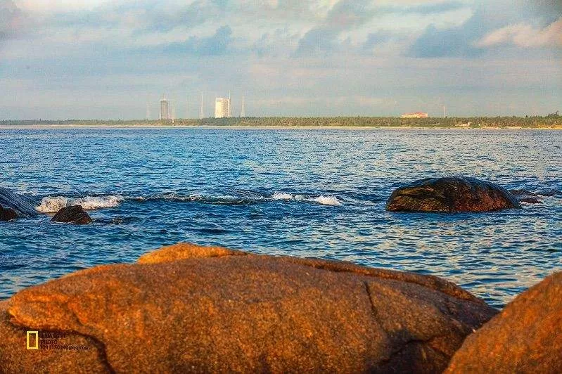 海南铺前镇旅游景点(海南铺前大桥是哪个单位施工)