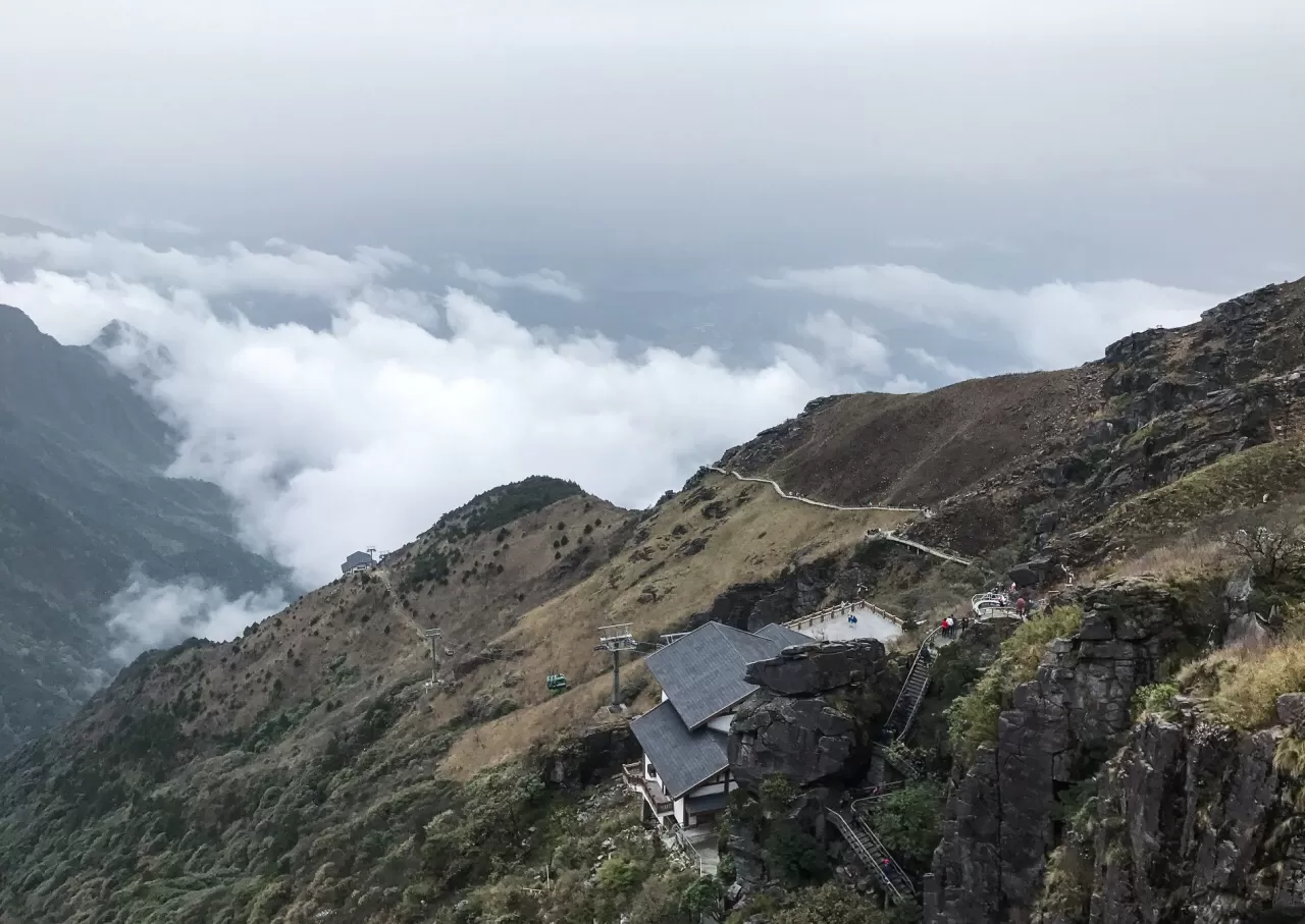 江西武功山风景区在哪里(江西武功山旅游攻略携程网)