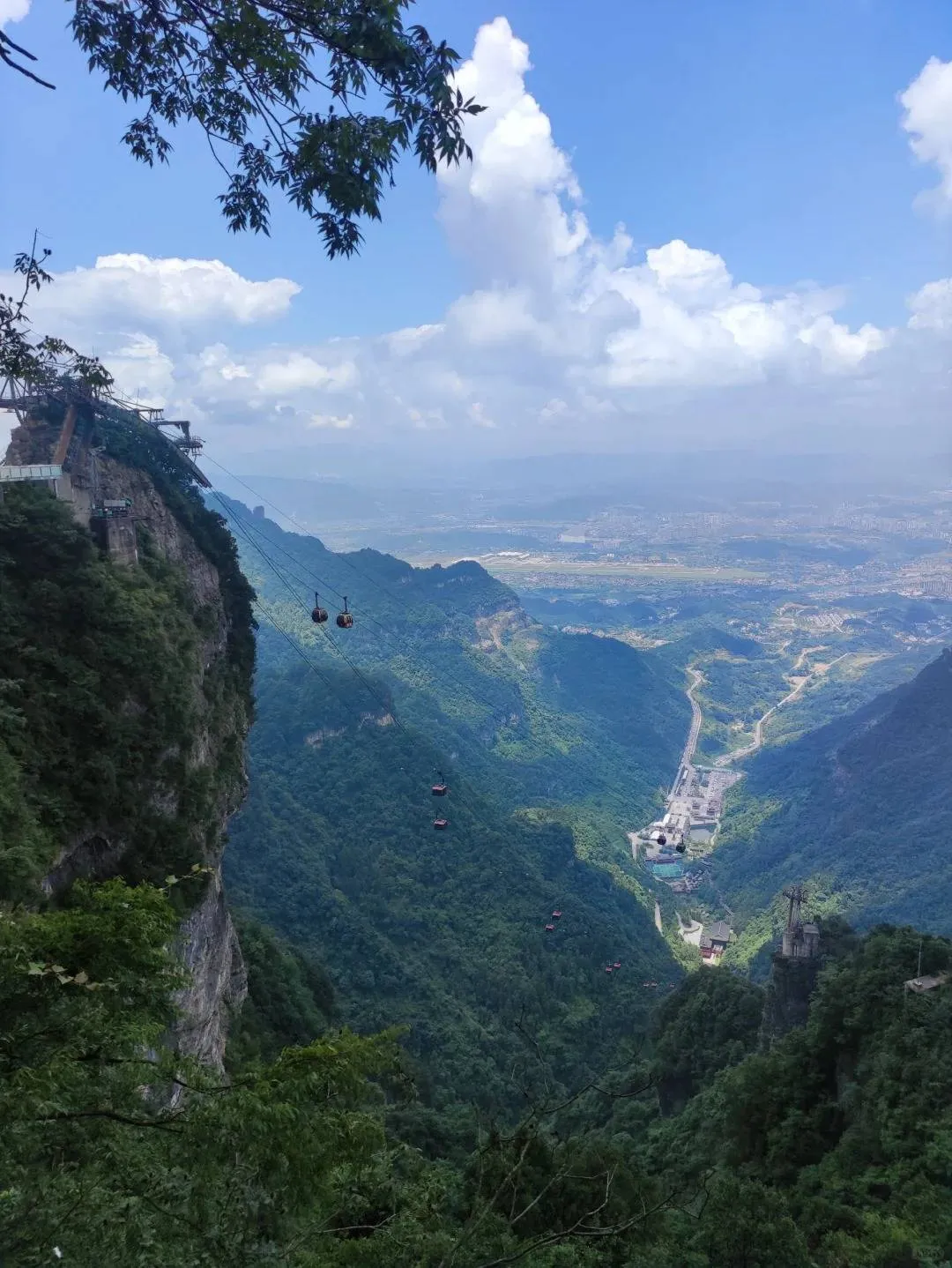 到张家界6天旅游(到张家界6天旅游要多少钱)