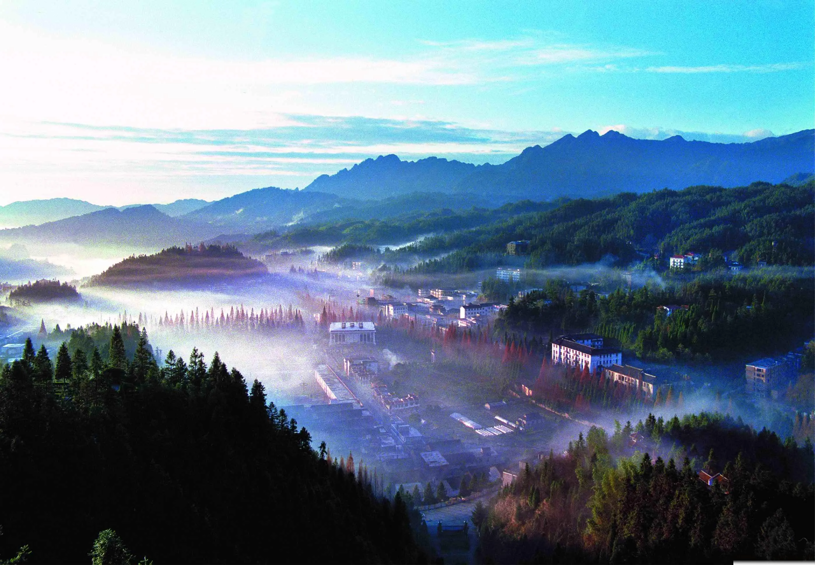 井冈山的旅游景点有哪些(井冈山的旅游景点有哪些地方)