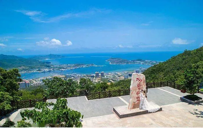海南的著名景点有哪些(海南的著名景点有哪些图片)