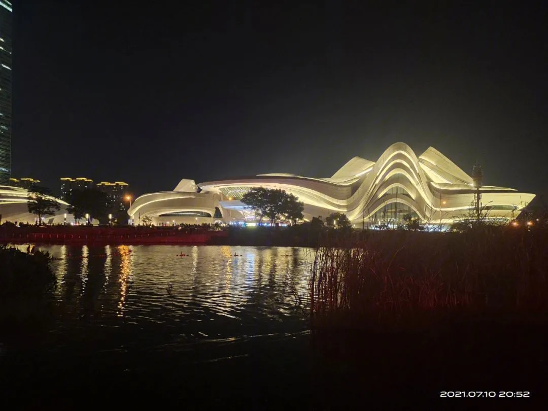 长沙旅游网红打卡地(长沙旅游攻略网红打卡)