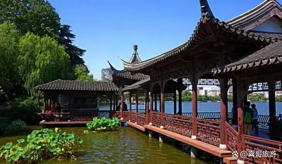 南京适合旅游的地方(南京适合旅游的地方有哪些)