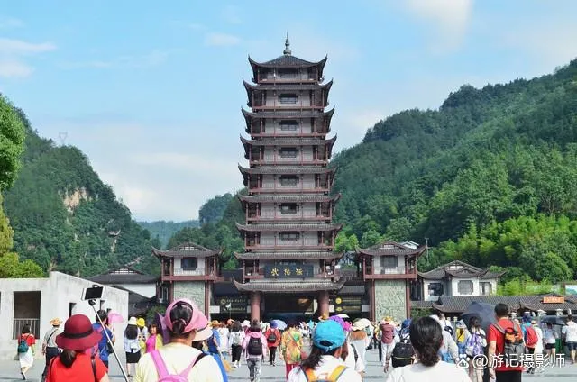张家界纯玩团5日游(张家界纯玩团5日游价格)