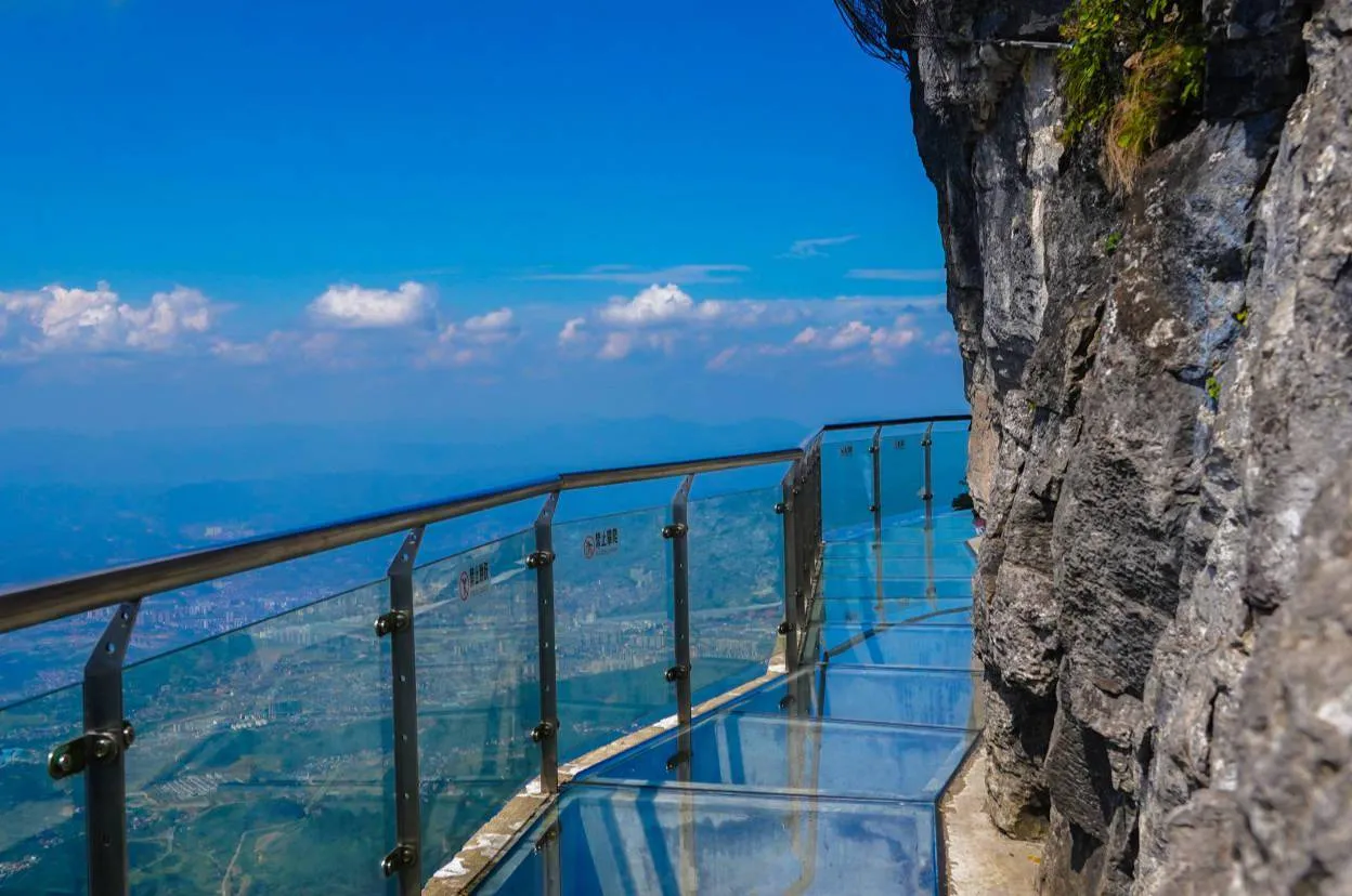 旅游张家界天门山张家界(张家界天门山自由行旅游攻略)
