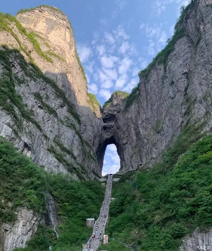 去张家界旅游的主要景点(去张家界旅游的主要景点是什么)