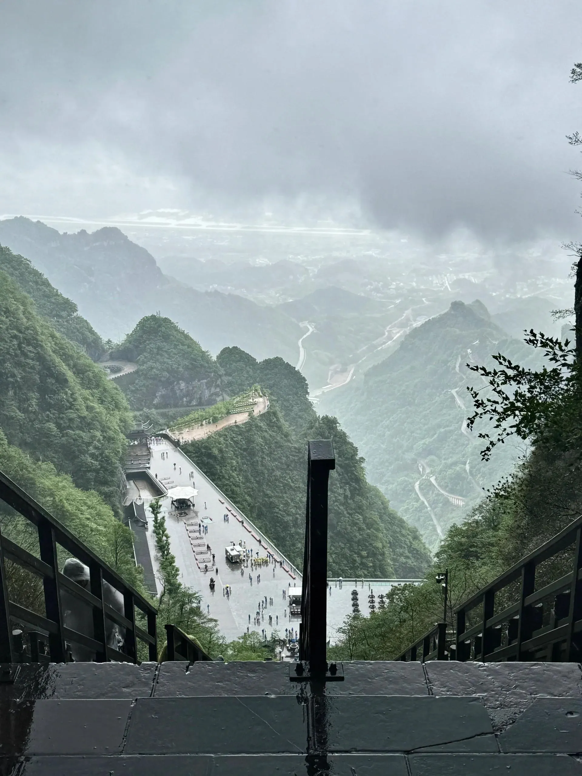 旅游攻略去张家界天门山(旅游攻略去张家界天门山怎么去)