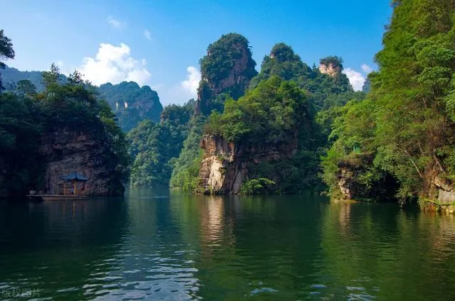张家界天门山著名景点(张家界天门山自然风景区)