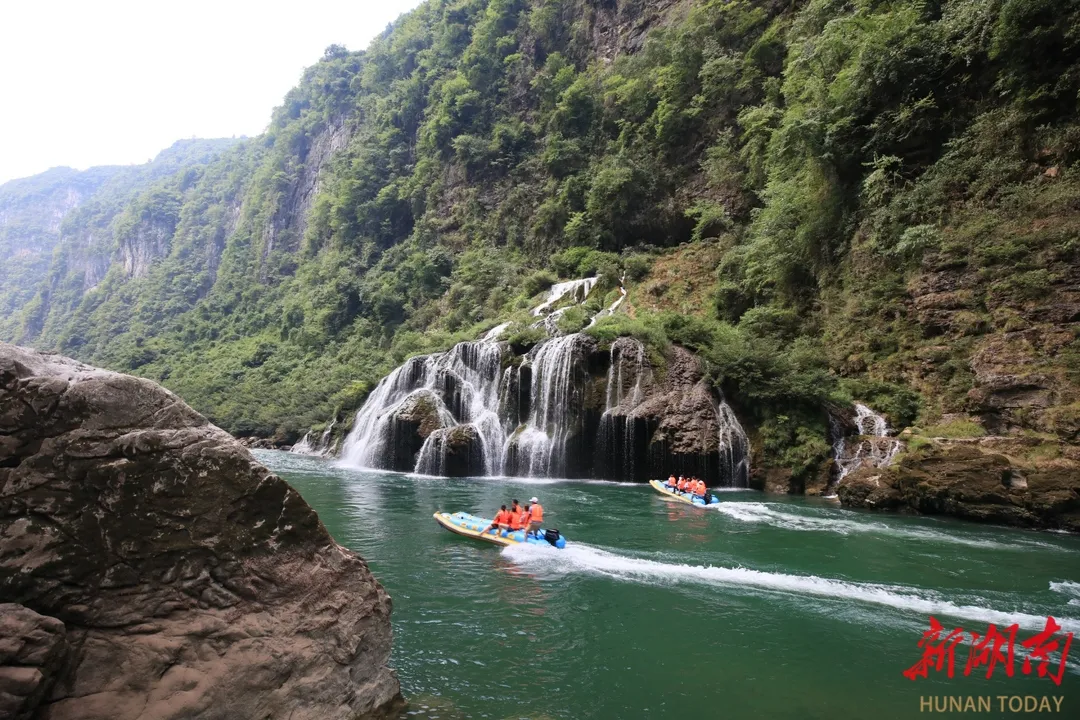 湖南张家界有哪些旅游的地方(湖南张家界有哪些旅游的地方可以玩)