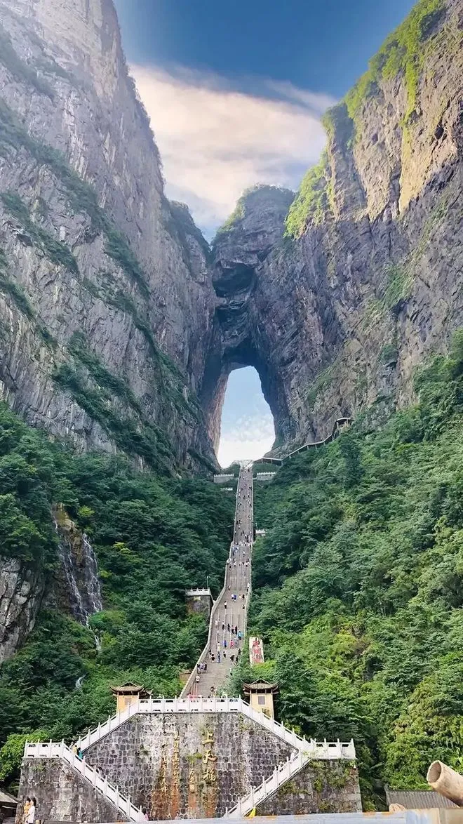 湖南张家界玻璃栈道游玩攻略(湖南张家界玻璃栈道门票多少钱)