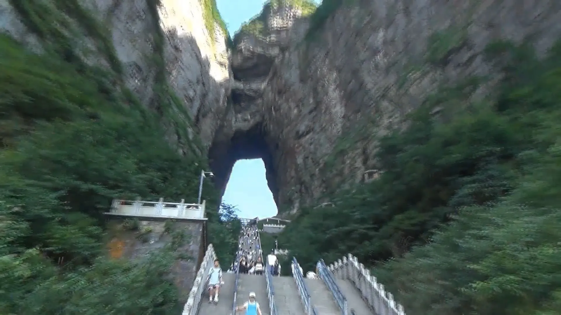 天门山和张家界三日游(张家界天门山跟团一日游)