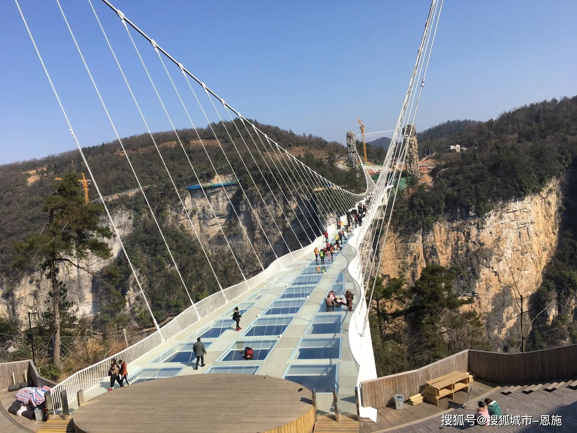 张家界天门山旅游三天(张家界天门山旅游要多少钱)