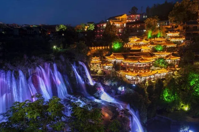 湖南张家界旅游3天需要多少钱(湖南张家界旅游3天需要多少钱一天)