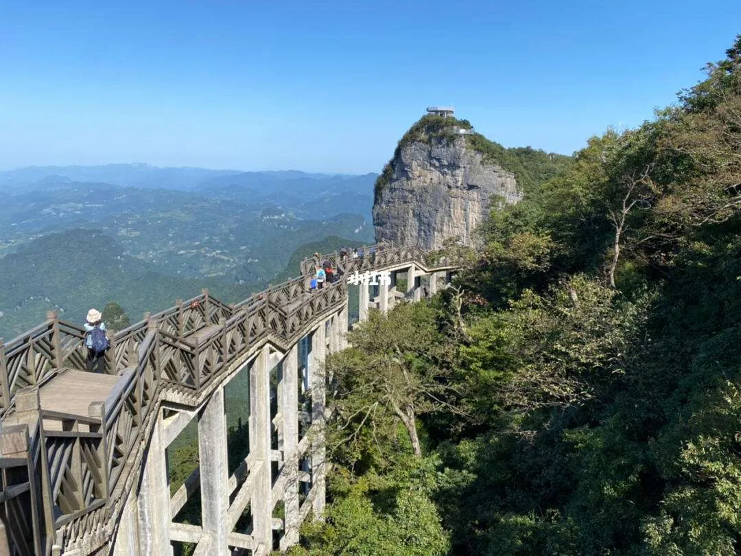 去张家界天门山景点(张家界天门山景点订票官网)