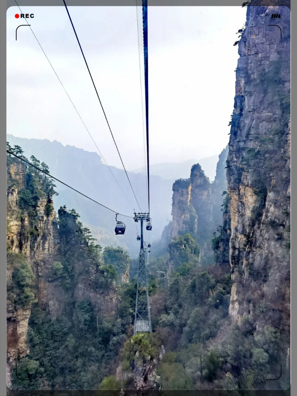 去张家界天门山是坐索道吗(张家界天门山需要走好多路吗)
