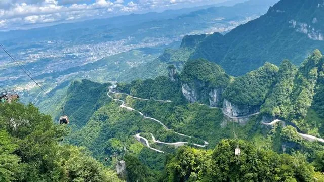 张家界天门山a线旅游(张家界天门山旅游攻略路线图)
