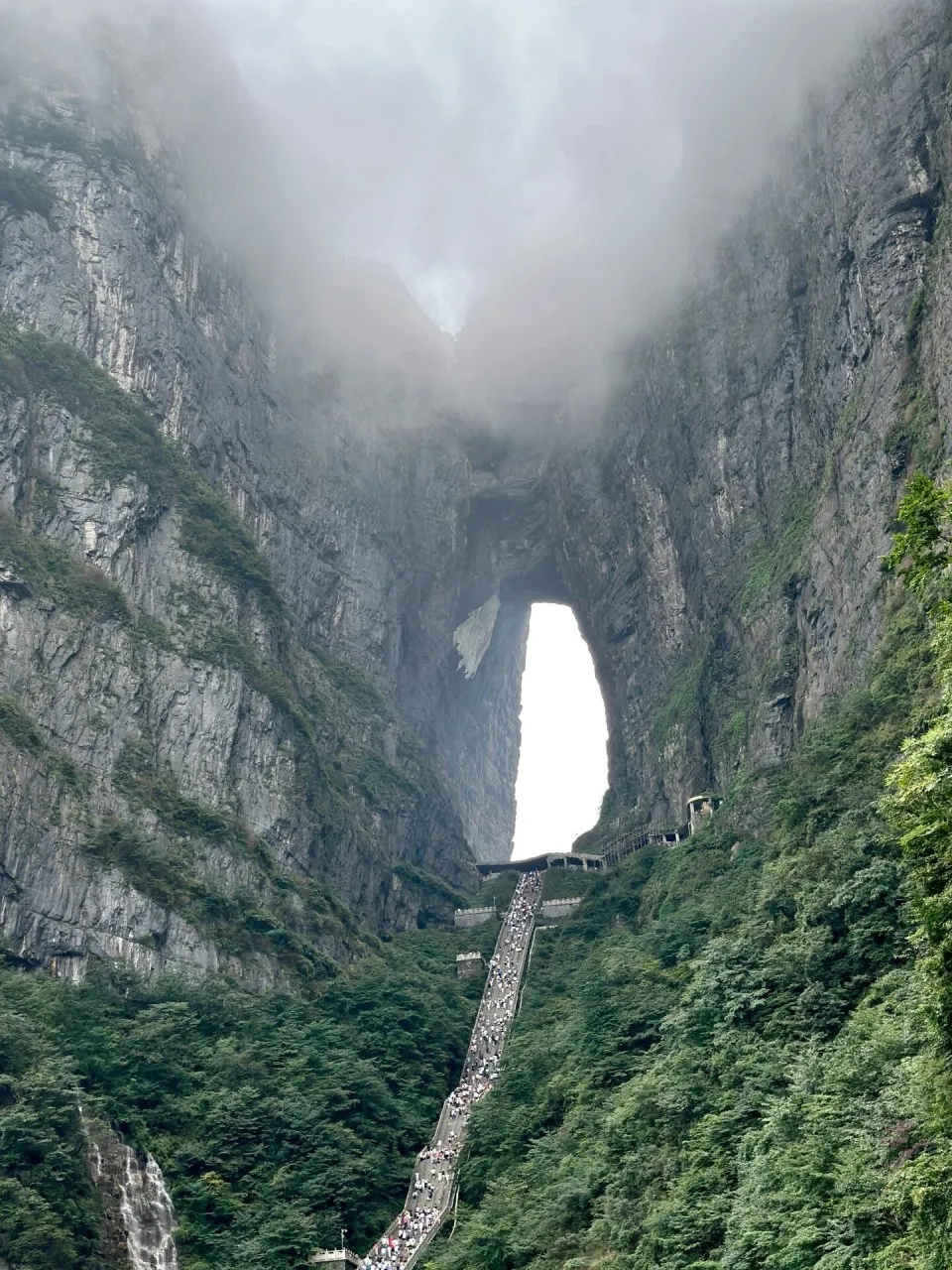 张家界天门山一日游详细攻略(张家界天门山旅游攻略自由行三天)