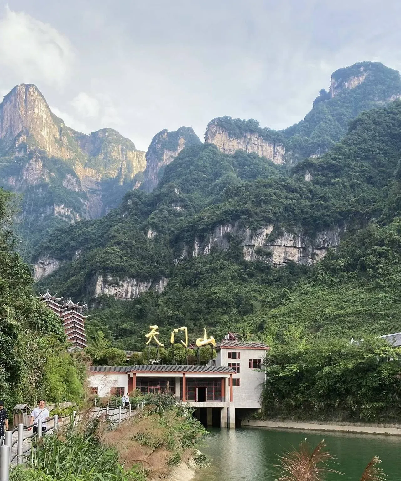 张家界天门山有什么景区(张家界天门山上有哪些景点)