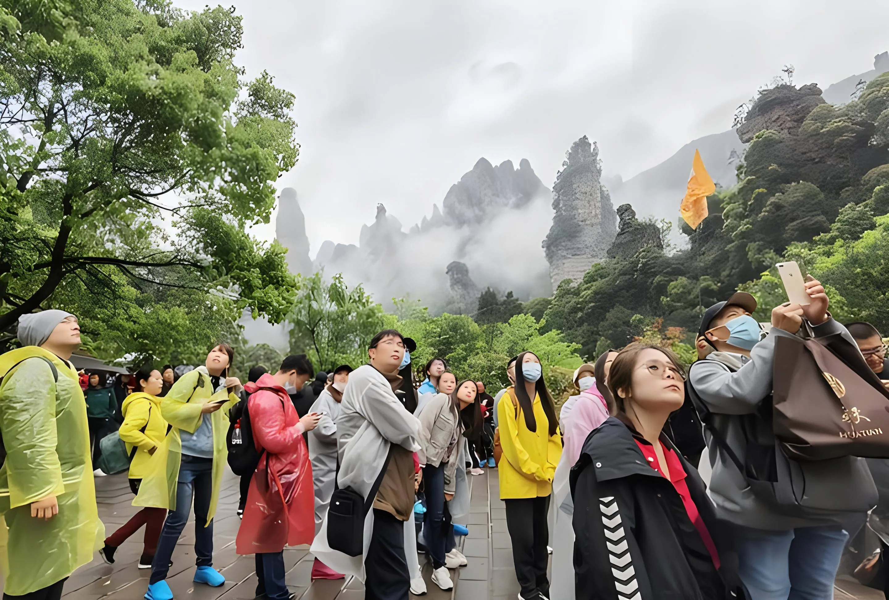 张家界老人旅游路线(张家界老人旅游路线推荐)