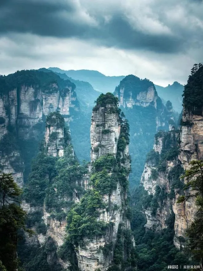 张家界凤凰古城旅游3天(张家界凤凰古城旅游3天旅游攻略)