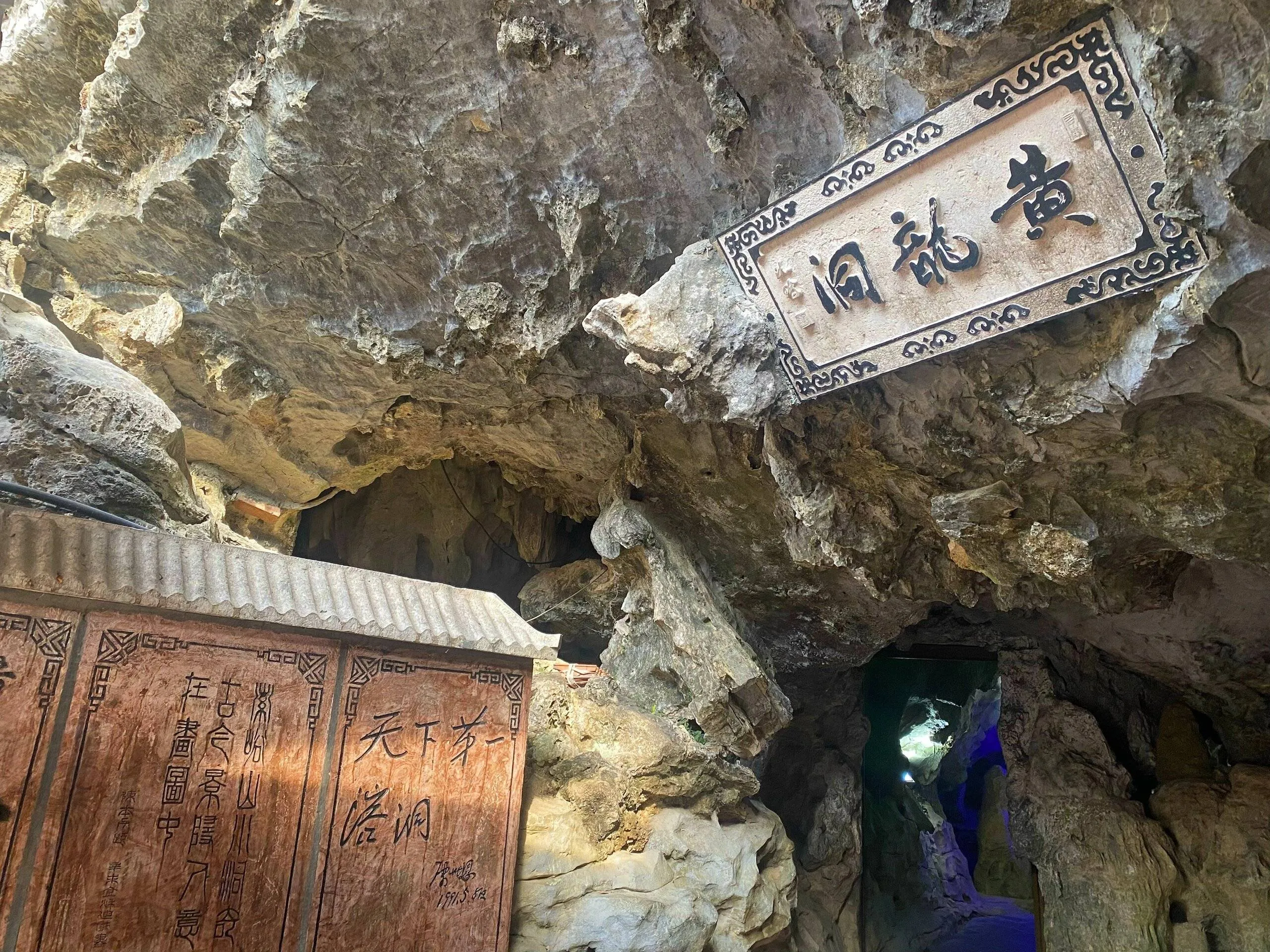 张家界旅游团报价5日游(张家界旅游团报价5日游,正规旅行社有哪些)