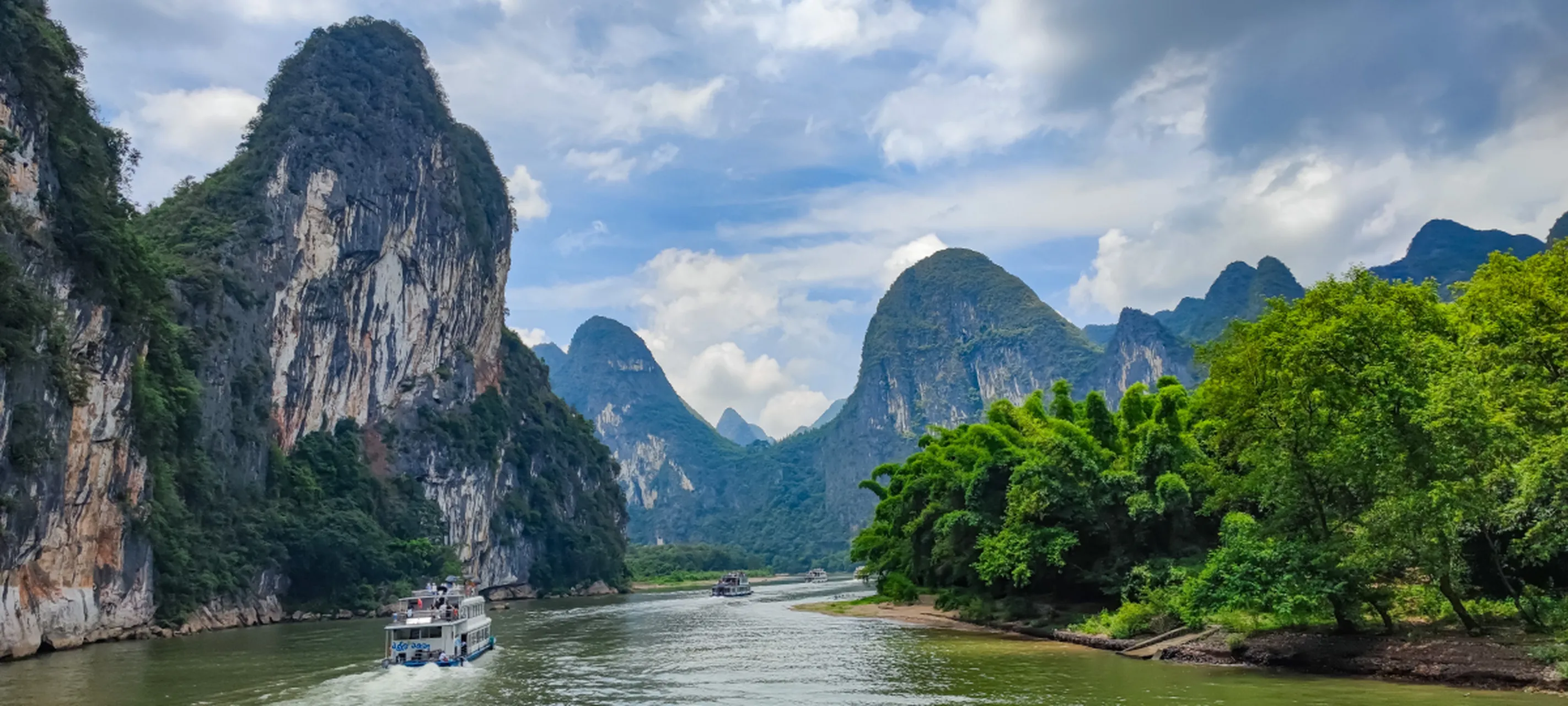 丽江到张家界最佳路线(云南丽江到张家界多少公里)