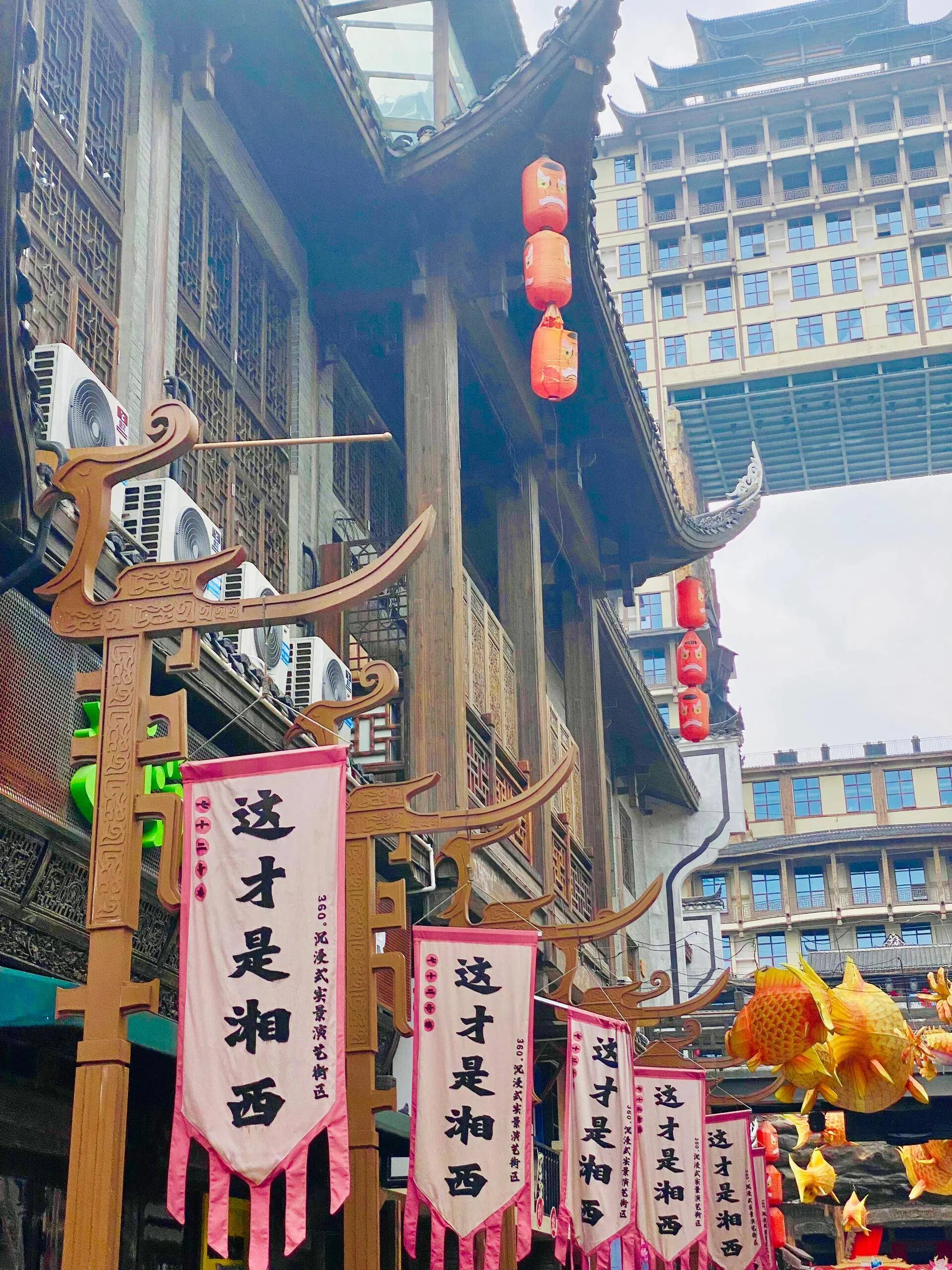 从武汉去张家界路线(从武汉去张家界路线怎么走)