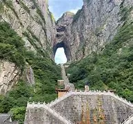 张家界天门山坐标(张家界天门山三条路线)