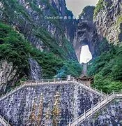 张家界天门山坐标(张家界天门山三条路线)