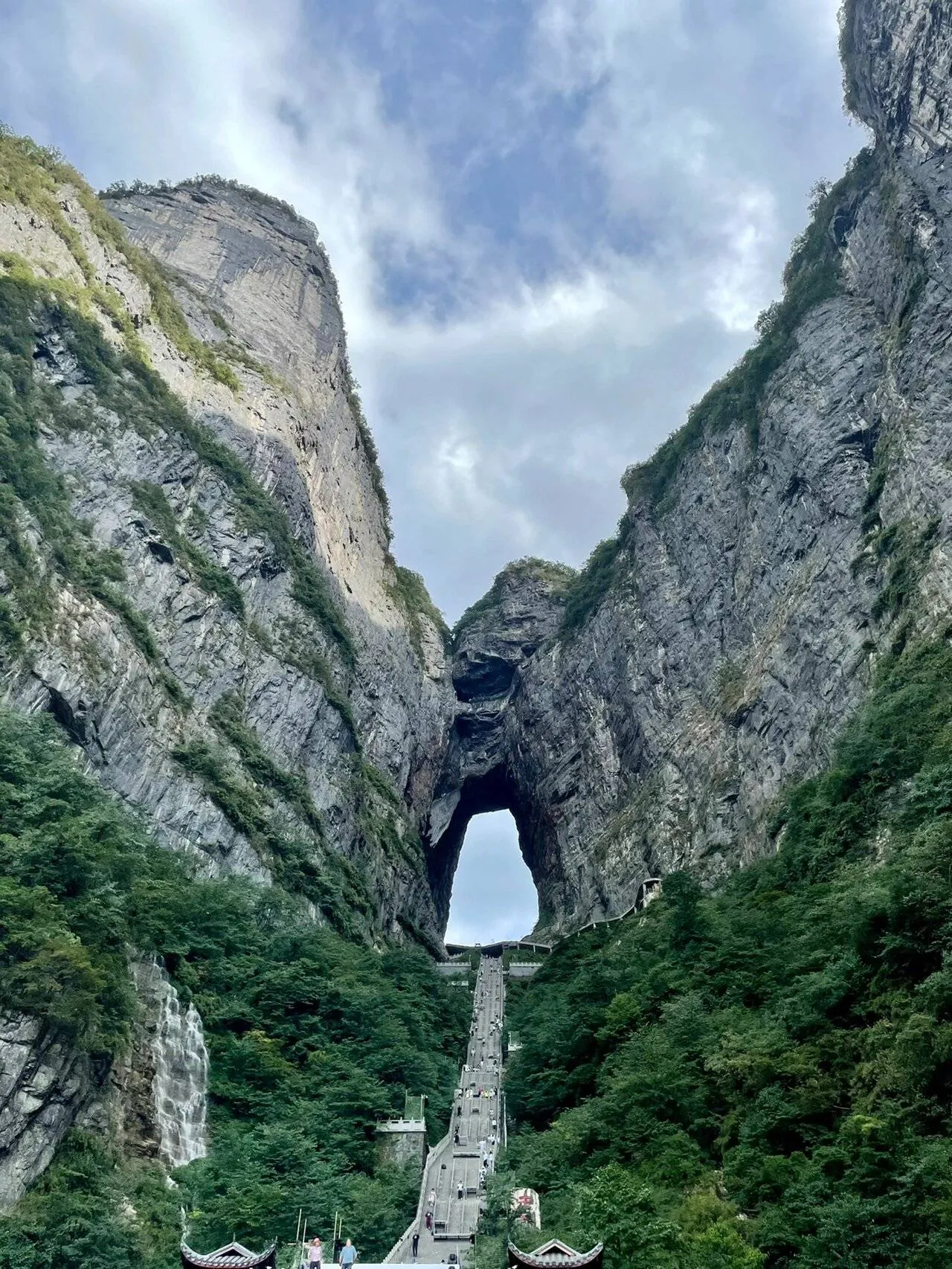 张家界去张家界旅行(张家界去张家界旅行攻略)