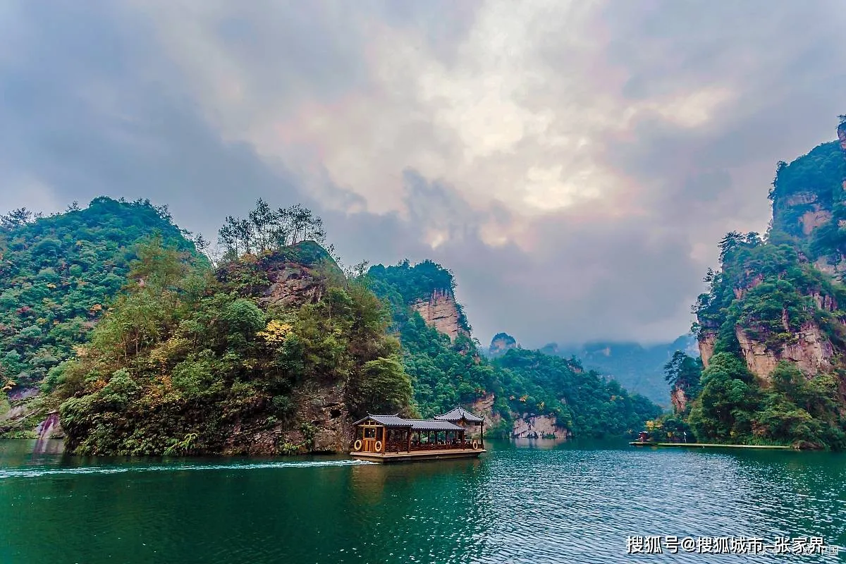 张家界天门山名胜古迹(张家界天门山上有哪些景点)