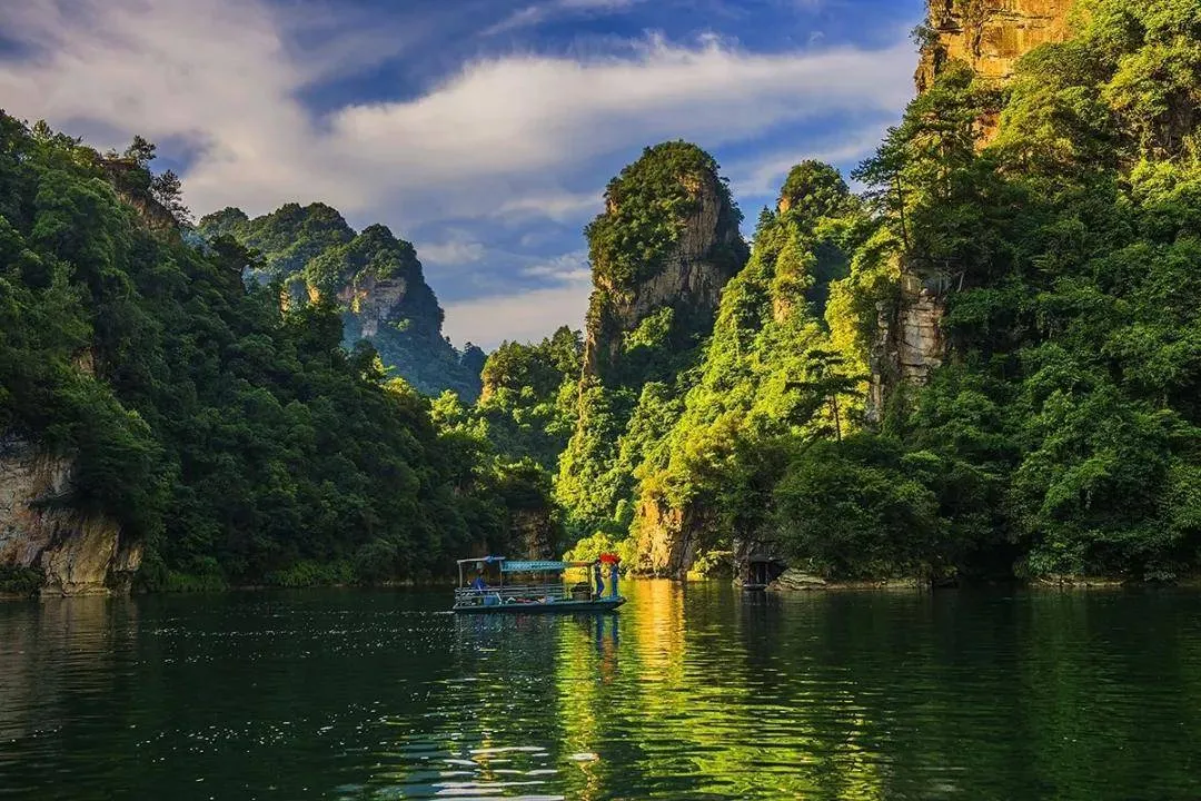 桂林去张家界旅游路线(桂林去张家界旅游路线图)