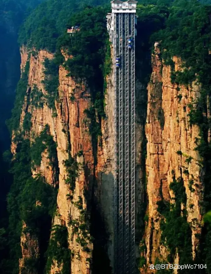 七月份旅游去张家界好吗(7月份去张家界旅游合适吗)