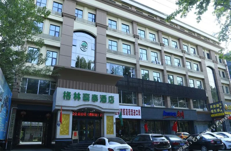 格林豪泰(濮阳华龙区中原路君逸店)