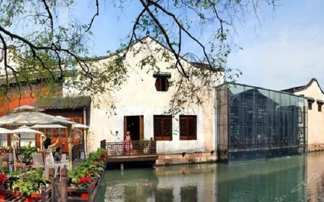 乌镇枕水度假酒店